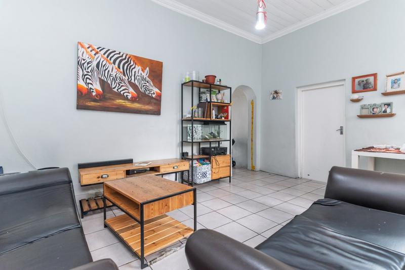 2 Bedroom Property for Sale in Woodstock Western Cape